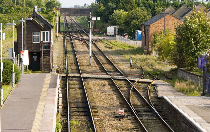 Station and track layout